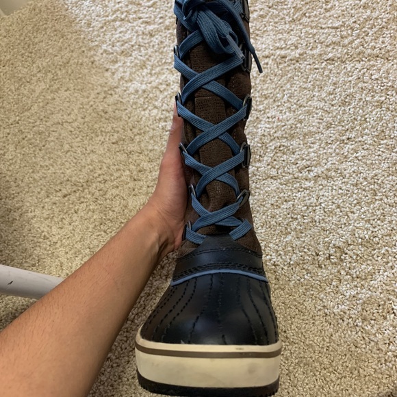 Sorel Tivoli High Winter Boots - Picture 2 of 4